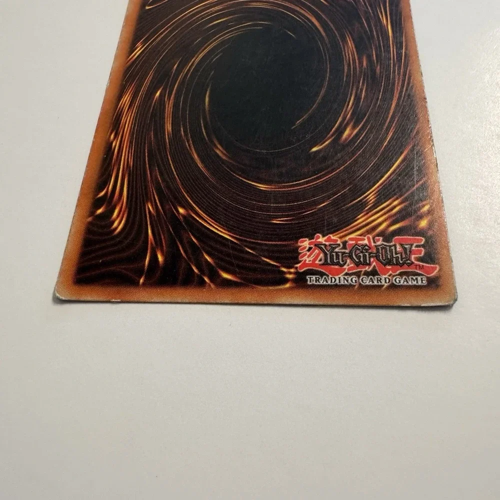 Yugioh Blue-Eyes White Dragon SDK-001 Ultra‎ Rare Unlimited HP